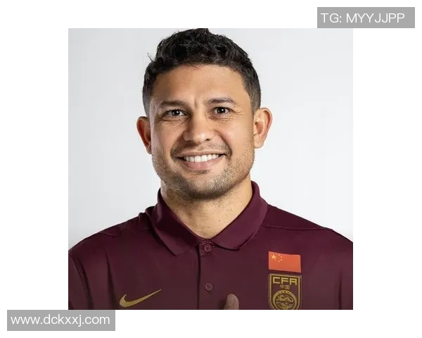 退役国足球星再度聚焦球迷视野讲述辉煌岁月与未来发展方向